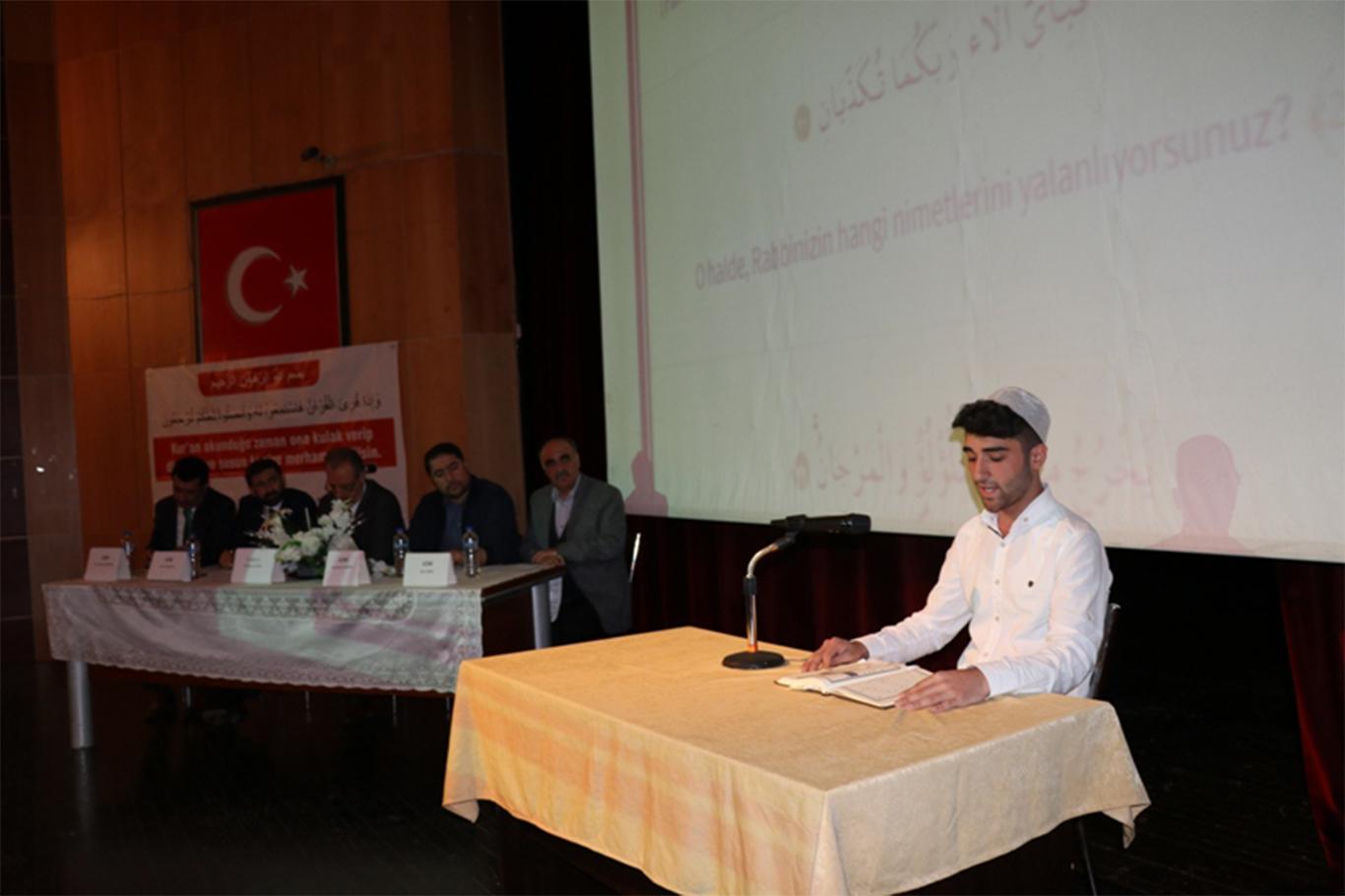 Lise öğrencileri arasında Kur'an-ı güzel okuma yarışması